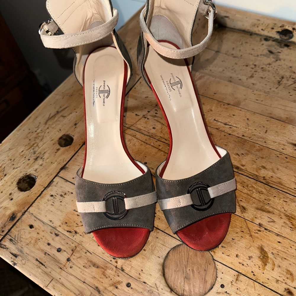 Jennifer Tattanelli Chic Gray and Red Heels